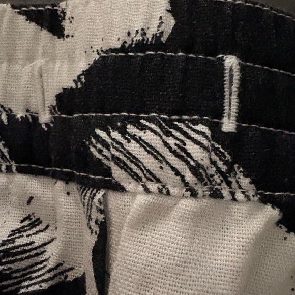 DKNY Black and White | Gray and White C&C California Both Sz S Linen Capris Lot - Picture 10 of 16
